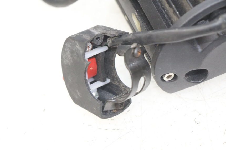 photo de LUZ DE POSICIÓN HONDA CB R 1000 (2018 - 2023) - Zoom estado de uso