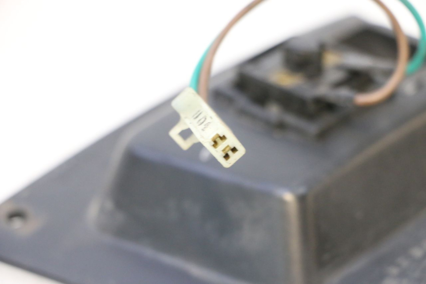 photo de LUZ PILOTO SYM GTS EVO 125 (2009 - 2013) - Primer plano técnico