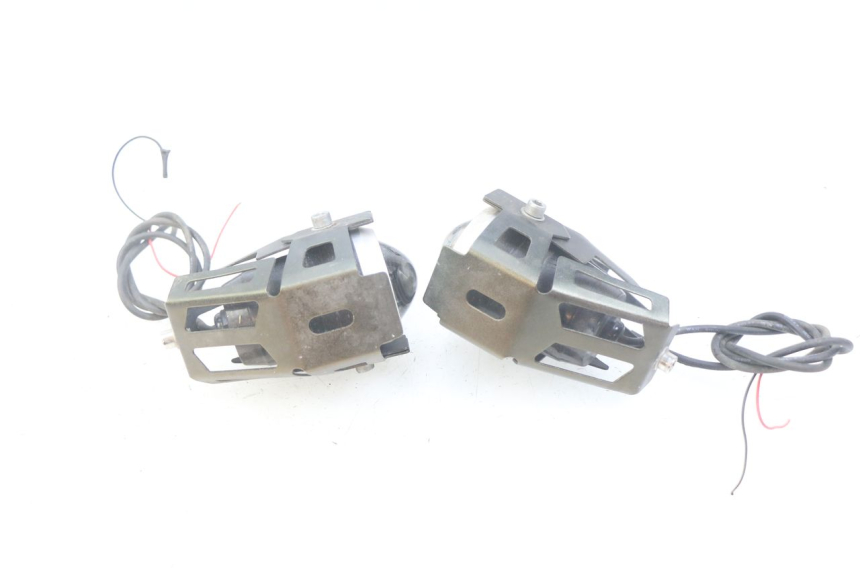 photo de LUZ DE POSICIÓN SYM HUSKY 125 (1999 - 2005) - Detalles de los puntos de fijación