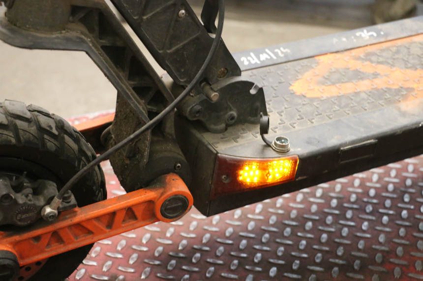 photo de LUZ PILOTO JOYOR S10-S-Z 1 - Detalles de los puntos de fijación