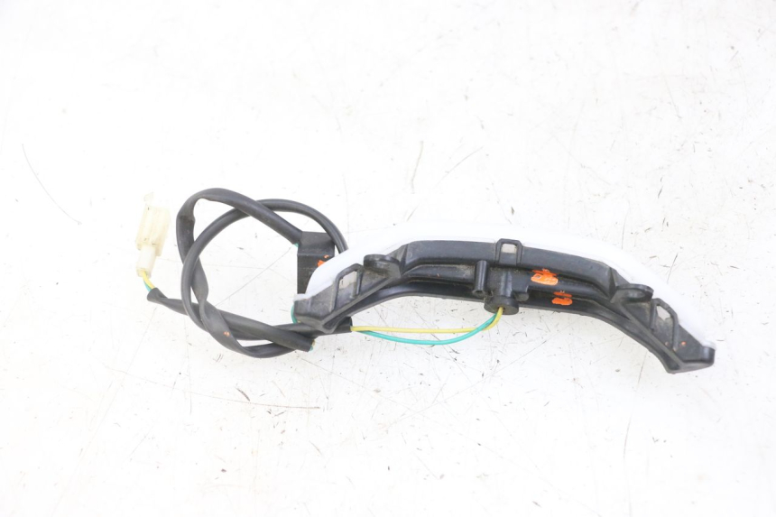 photo de LUZ PILOTO PEUGEOT KISBEE 2T 50 (2018 - 2022) - Zoom estado de uso