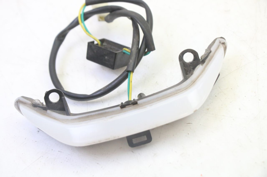 photo de LUZ DE POSICIÓN PEUGEOT KISBEE 4T 50 (2018 - 2022) - Detalle de la pieza
