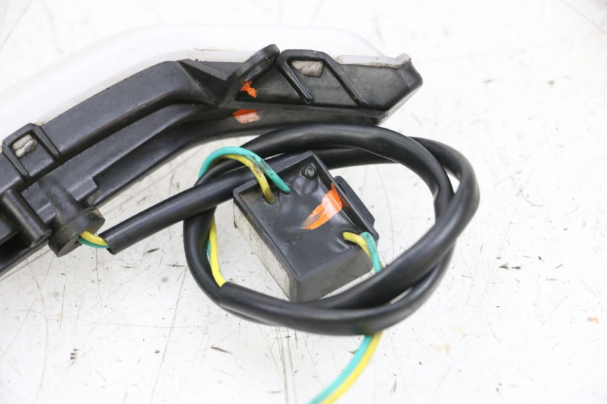 photo de LUZ DE POSICIÓN PEUGEOT KISBEE 4T 50 (2018 - 2022) - Primer plano técnico