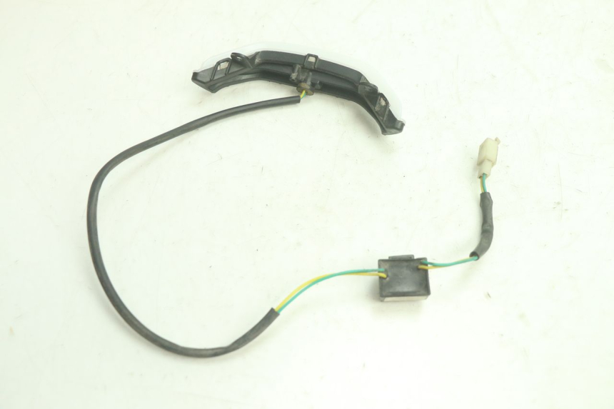 photo de LUZ DE POSICIÓN PEUGEOT KISBEE 4T 50 (2018 - 2022) - Zoom estado de uso