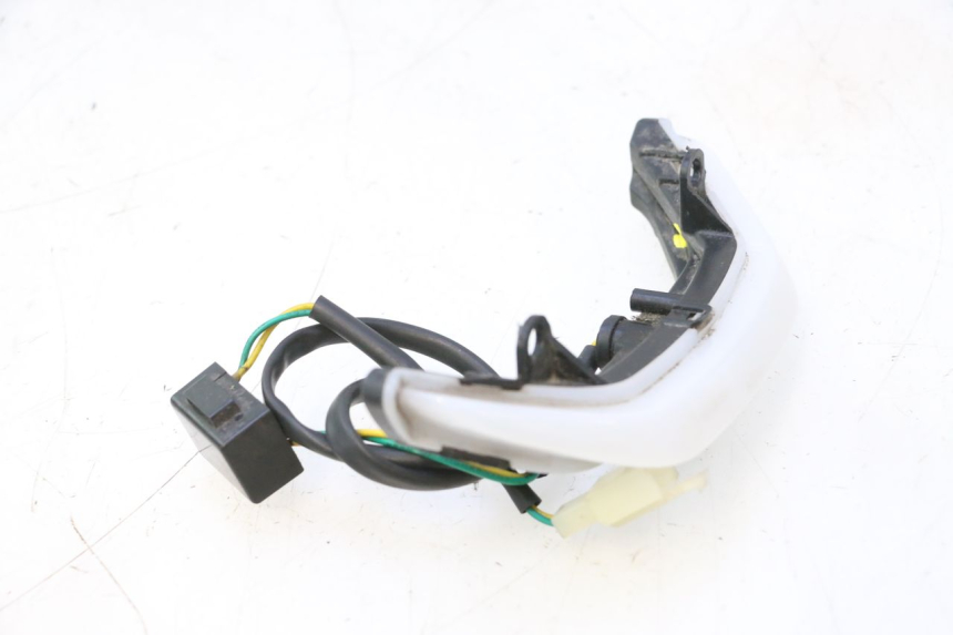 photo de LUZ PILOTO PEUGEOT KISBEE 4T 50 (2023 - 2026) - Recambio usado revisado