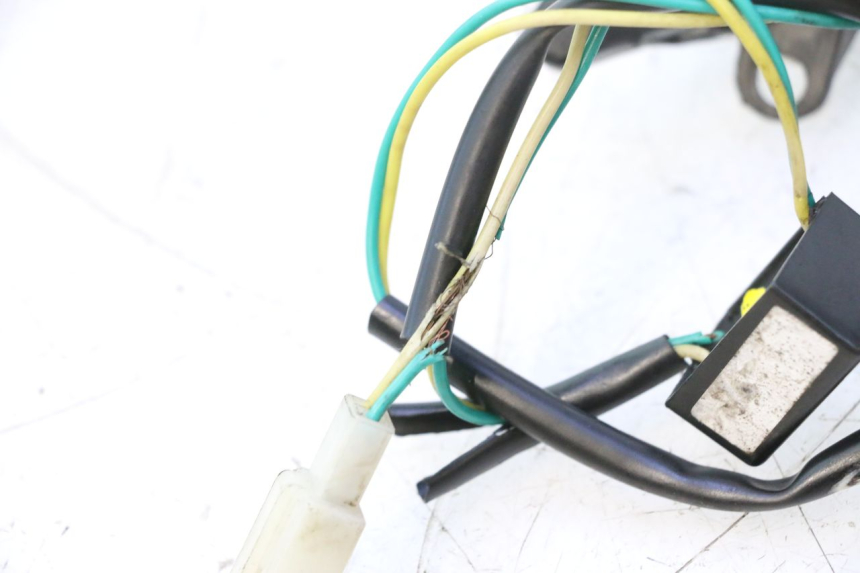 photo de LUZ DE POSICIÓN PEUGEOT KISBEE 4T 50 (2018 - 2022) - Zoom estado de uso