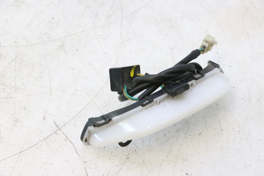 photo de LUZ DE POSICIÓN PEUGEOT KISBEE 4T 50 (2018 - 2022) - Detalles de los puntos de fijación
