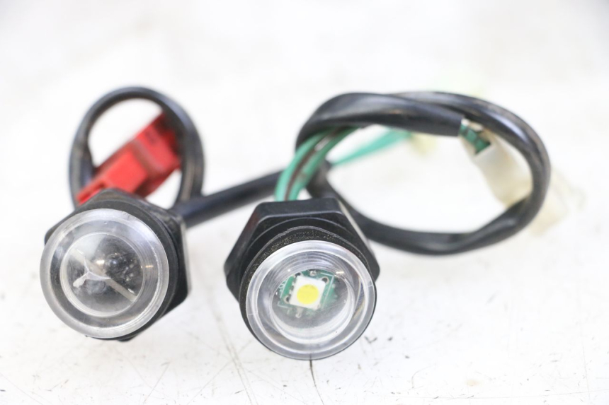 photo de LUZ DE POSICIÓN KYMCO X-TOWN XTOWN 125 (2016 - 2021) - Vista principal