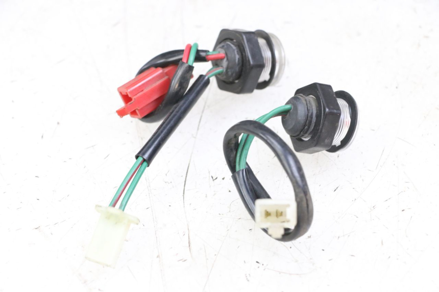 photo de LUZ DE POSICIÓN KYMCO X-TOWN XTOWN 125 (2016 - 2021) - Otra perspectiva