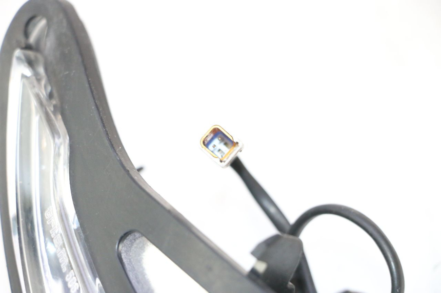 photo de LUZ PILOTO PIAGGIO MP3 500 (2016 - 2018) - Zoom estado de uso