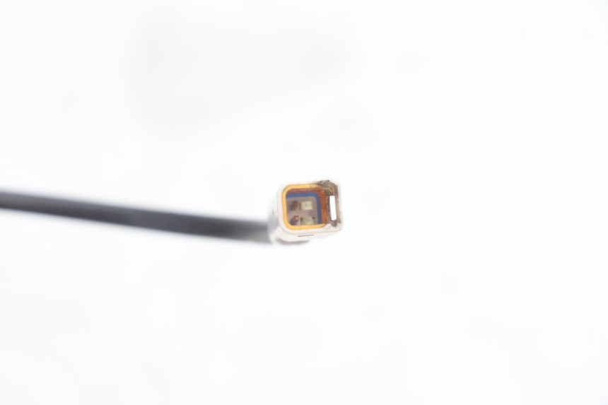 photo de LUZ PILOTO PIAGGIO MP3 500 (2016 - 2018) - Detalles de los puntos de fijación