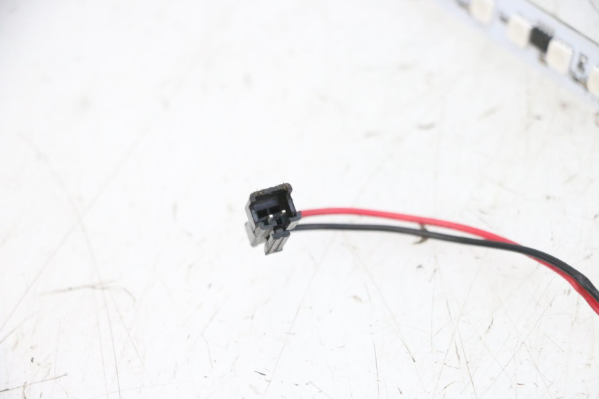 photo de LUZ PILOTO DUALTRON VICTOR LIMITED 1 - Características distintivas