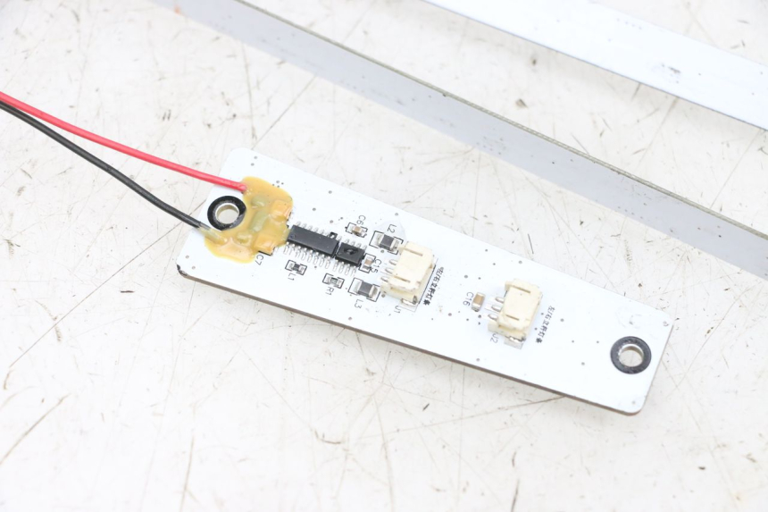 photo de LUZ PILOTO DUALTRON VICTOR LIMITED 1 - Zoom estado de uso