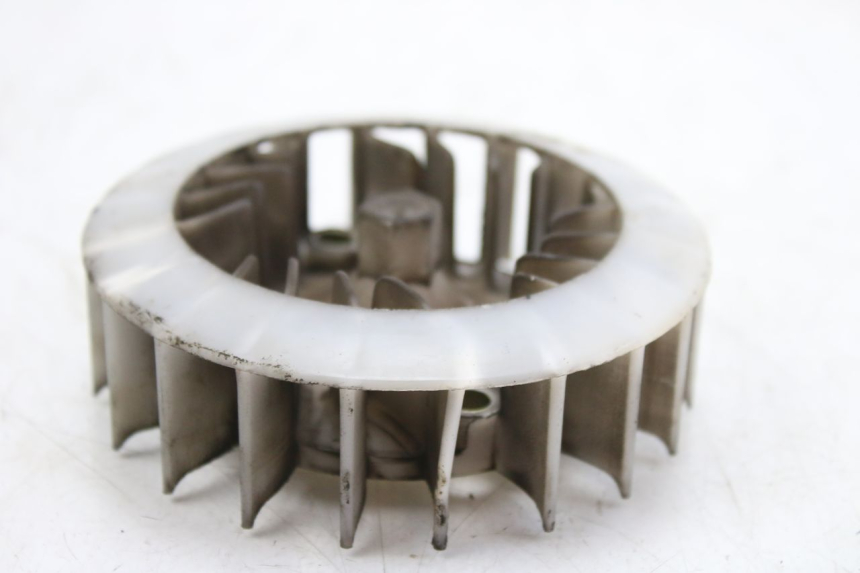 photo de VENTILADOR TNT MOTOR BOSTON 4T 50 (2018 - 2025) - Zoom estado de uso