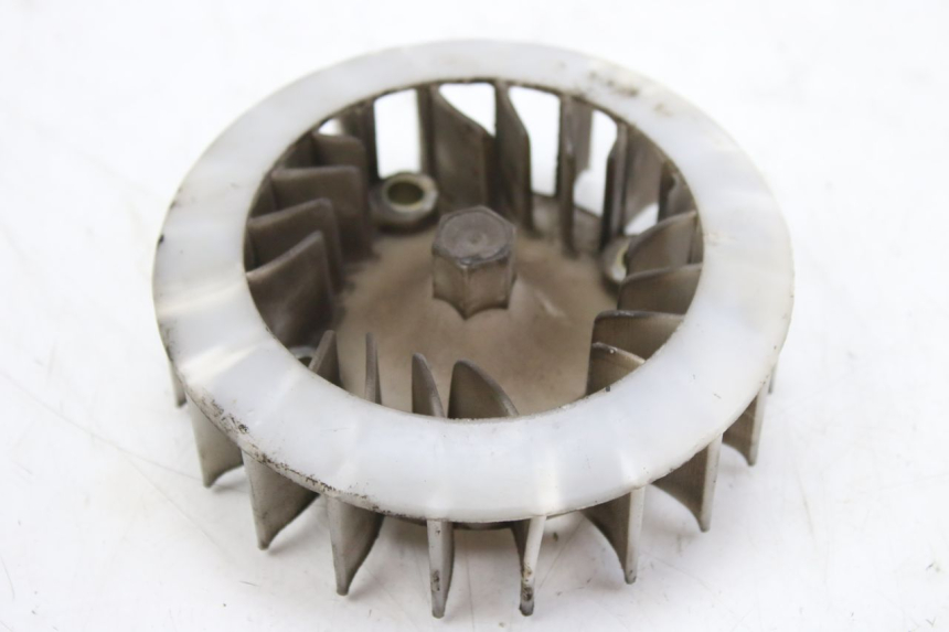 photo de VENTILADOR TNT MOTOR BOSTON 4T 50 (2018 - 2025) - Otra perspectiva