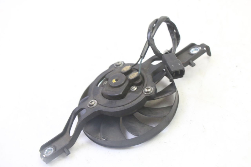 photo de VENTILADOR SUZUKI BURGMAN 125 (2007 - 2014) - Otra perspectiva