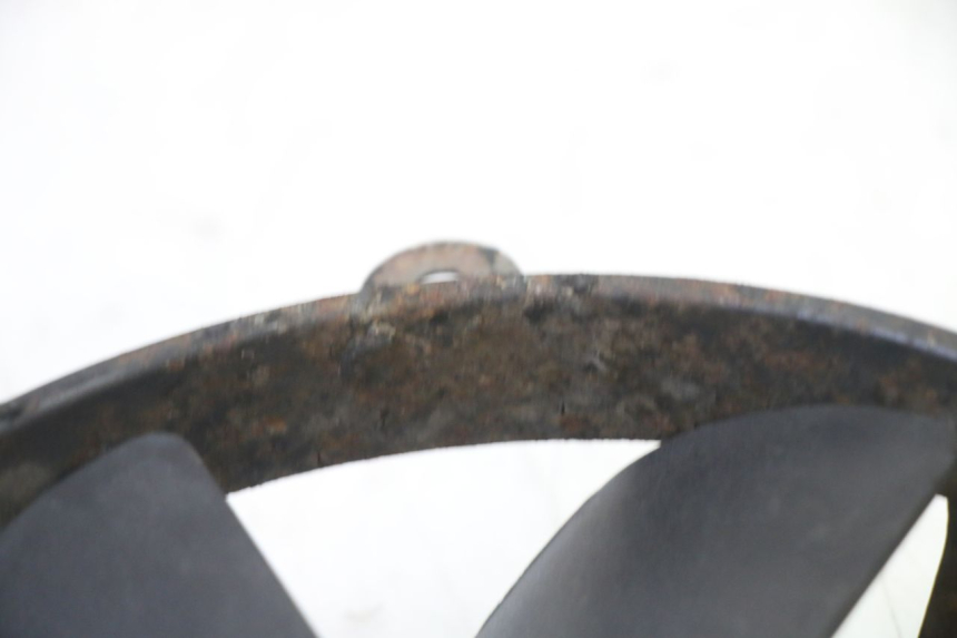 photo de VENTILADOR HONDA CBR RR FIREBLADE 900 (1992 - 1994) - Zoom estado de uso