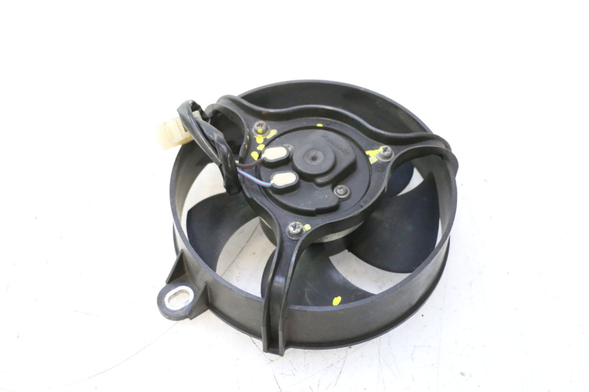 photo de VENTILADOR CF MOTO E-CHARM 125 (2005 - 2008) - Primer plano técnico