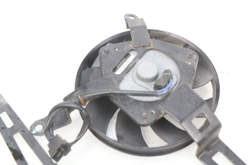 photo de VENTILADOR YAMAHA FJR ABS 1300 (2016 - 2020) - Detalle de la pieza
