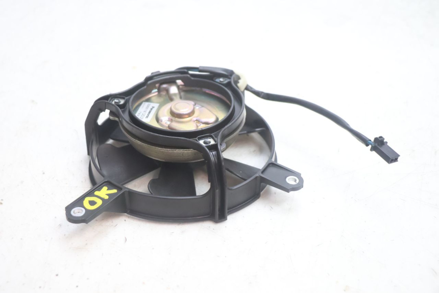 photo de VENTILADOR HONDA FJS SILVER WING SILVERWING 400 (2005 - 2008) - Zoom estado de uso