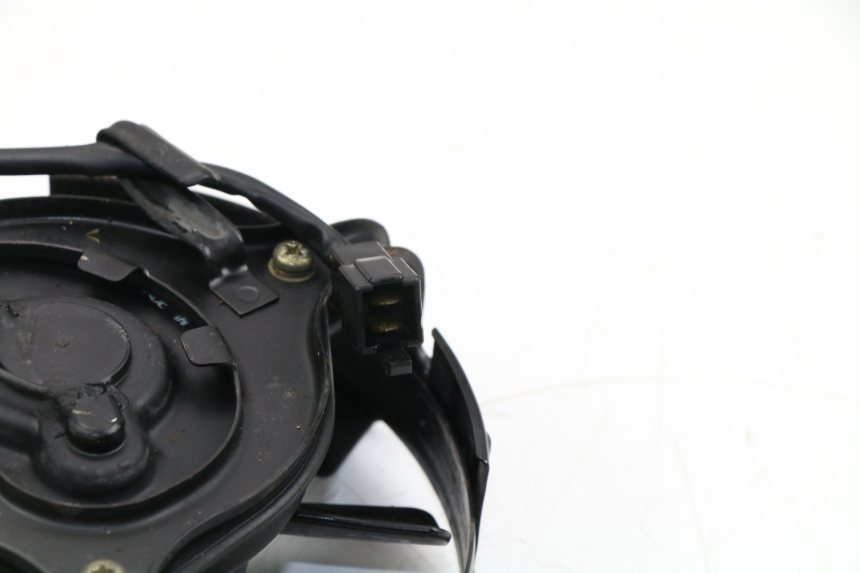 photo de VENTILADOR YAMAHA FZX FAZER 750 (1987 - 1998) - Otra vista del artículo