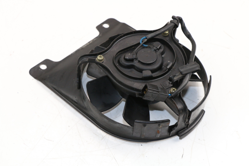 photo de VENTILADOR YAMAHA FZX FAZER 750 (1987 - 1998) - Detalle de la pieza
