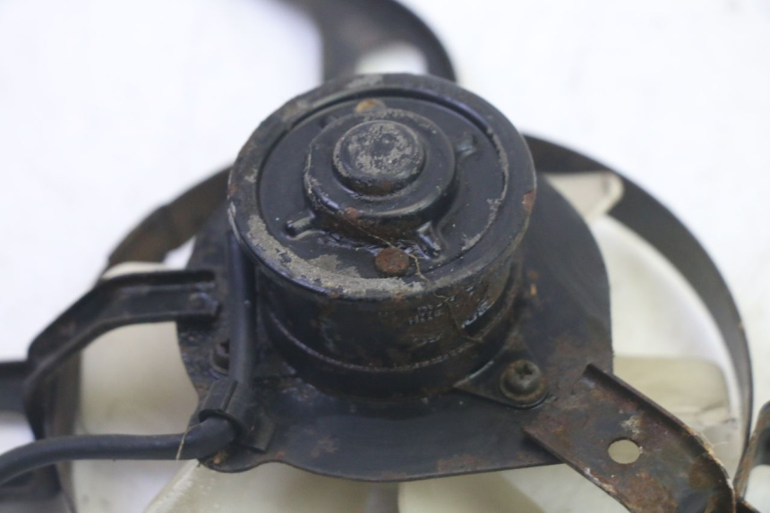 photo de VENTILADOR KAWASAKI GPX R WARBIRD 600 (1988 - 1993) - Vista general del producto