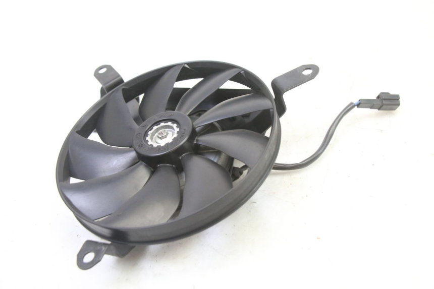 photo de VENTILADOR SUZUKI GSR 750 (2011 - 2017) - Zoom estado de uso