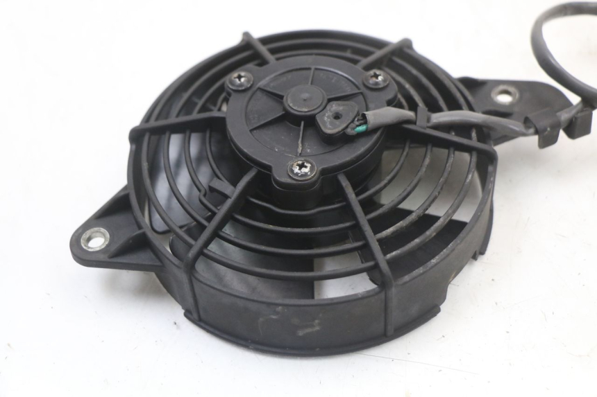 photo de VENTILADOR HONDA FES S-WING SWING 125 (2007 - 2015) - Primer plano técnico