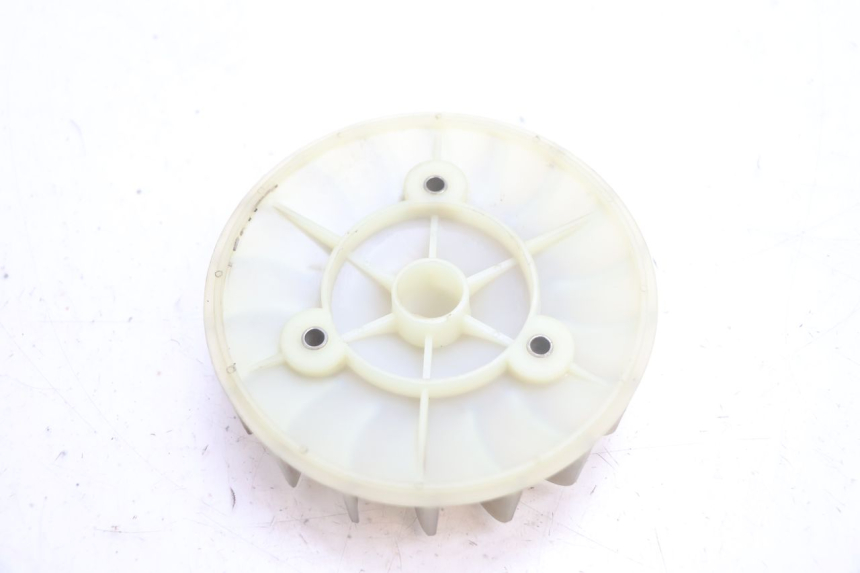 photo de VENTILADOR PEUGEOT KISBEE 2T 50 (2010 - 2017) - Zoom estado de uso