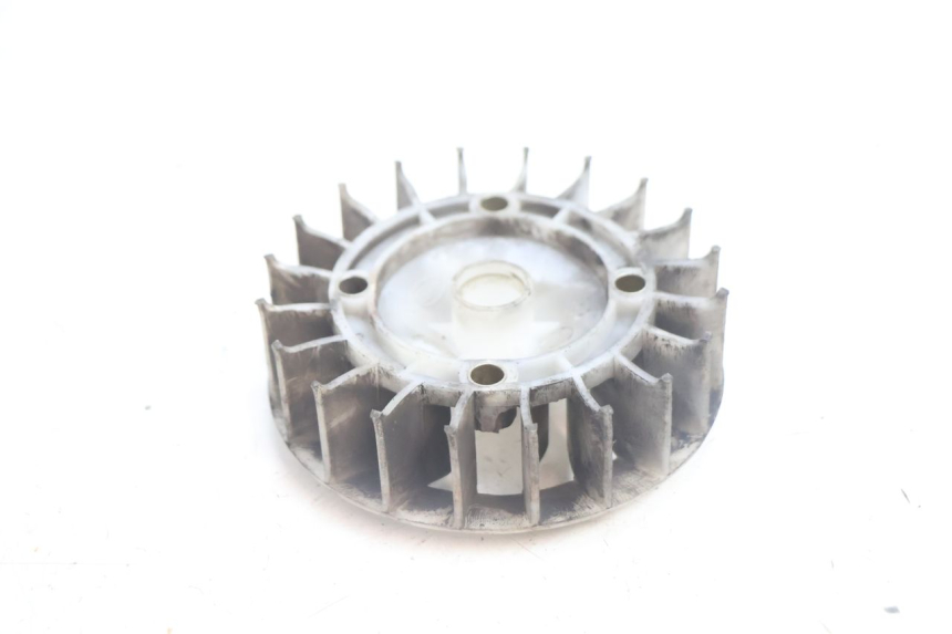 photo de VENTILADOR PEUGEOT KISBEE 4T 50 (2010 - 2017) - Detalle de la pieza