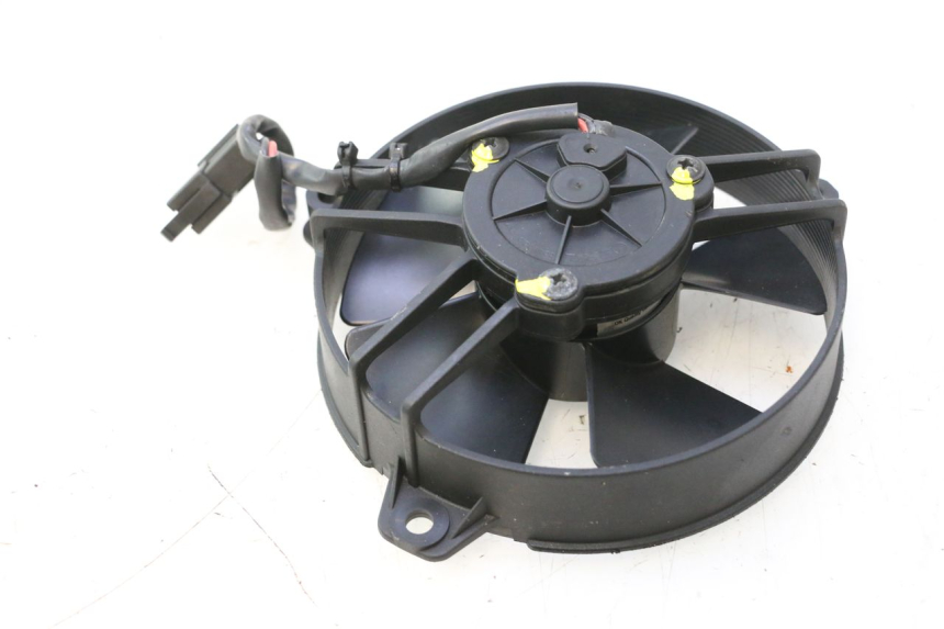 photo de VENTILADOR PIAGGIO MP3 HPE 530 (2022 - 2026) - Primer plano técnico