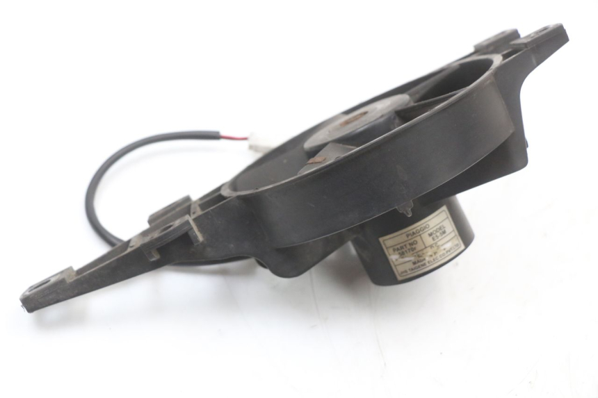 photo de VENTILADOR PIAGGIO MP3 LT 400 (2007 - 2012) - Zoom estado de uso