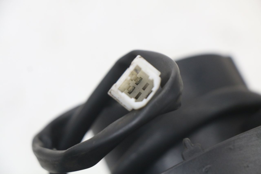 photo de VENTILADOR PIAGGIO MP3 LT 400 (2007 - 2012) - Detalles de los puntos de fijación