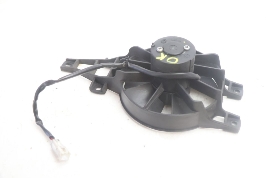 photo de VENTILADOR PIAGGIO MP3 500 (2016 - 2018) - Otra perspectiva