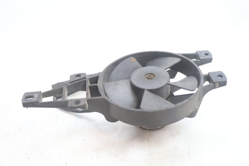 photo de VENTILADOR PIAGGIO MP3 125 (2006 - 2014) - Detalle de la pieza