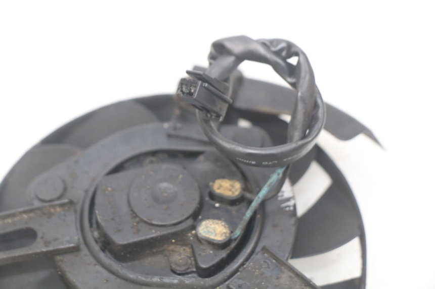 photo de VENTILADOR YAMAHA MT-07 MT07 ABS 700 (2014 - 2017) - Otra perspectiva