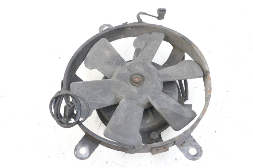 photo de VENTILADOR HONDA NTV DEAUVILLE 650 (1998 - 2001) - Detalles de los puntos de fijación