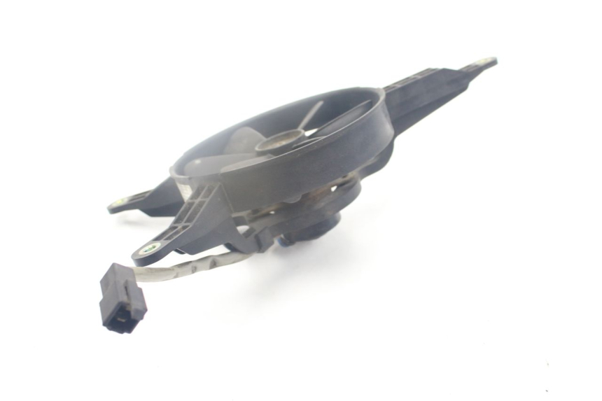 photo de VENTILADOR KYMCO PEOPLE 250 (2004 - 2008) - Detalles de los puntos de fijación