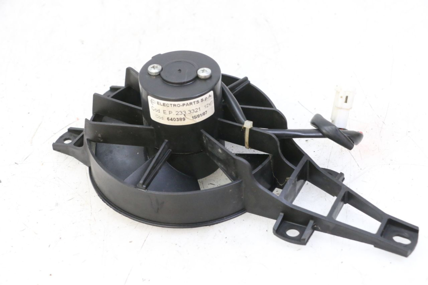 photo de VENTILADOR PIAGGIO MP3 125 (2006 - 2014) - Zoom estado de uso