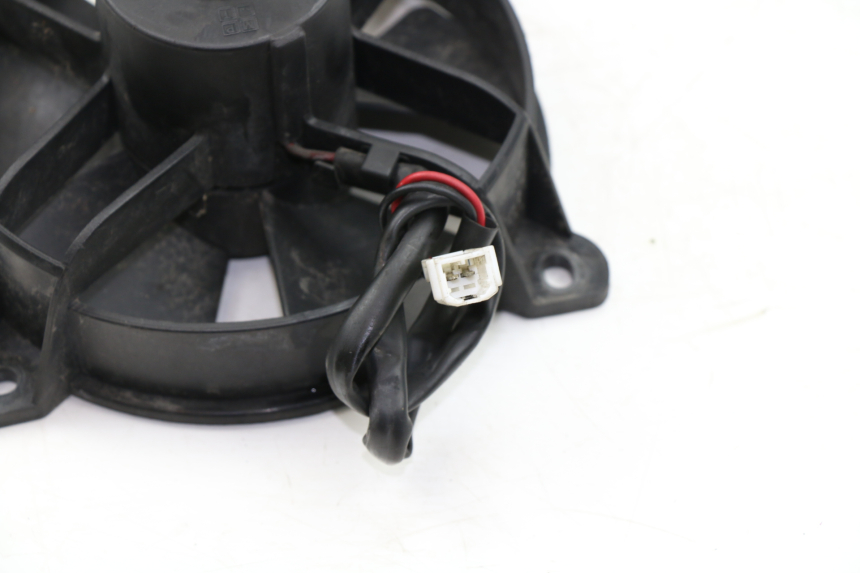 photo de VENTILADOR PIAGGIO VESPA GRANTURISMO 125 (2003 - 2007) - Primer plano técnico