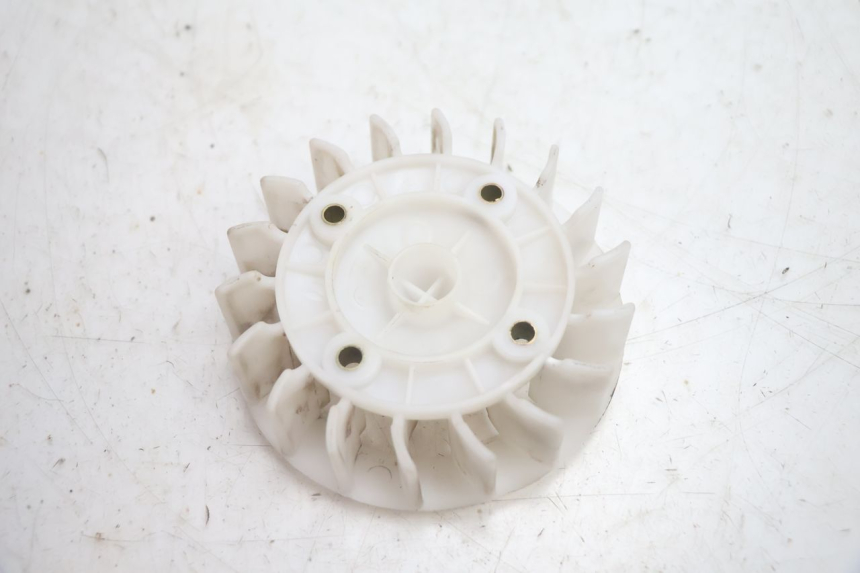 photo de VENTILADOR YIYING RETRO 125 (2008 - 2018) - Otra perspectiva