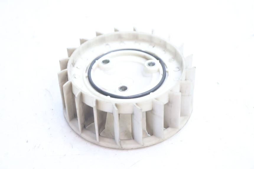 photo de VENTILADOR TNT MOTOR ROMA 12' 2T 50 (2007 - 2018) - Zoom estado de uso