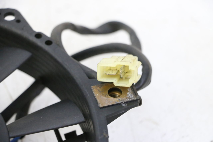 photo de VENTILADOR TRIUMPH SPRINT 900 (1995 - 1998) - Detalle de la pieza