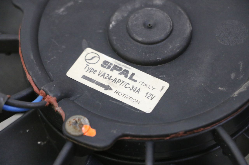 photo de VENTILADOR TRIUMPH SPRINT 900 (1995 - 1998) - Otra perspectiva