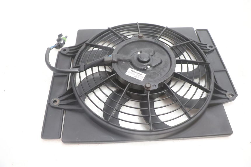 photo de VENTILADOR CAN-AM SPYDER RS 1000 (2008 - 2012) - Primer plano técnico