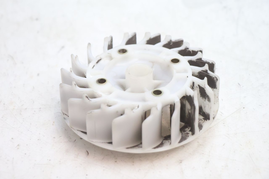 photo de VENTILADOR KYMCO SUPER 8 2T 50 (2007 - 2013) - Otra perspectiva