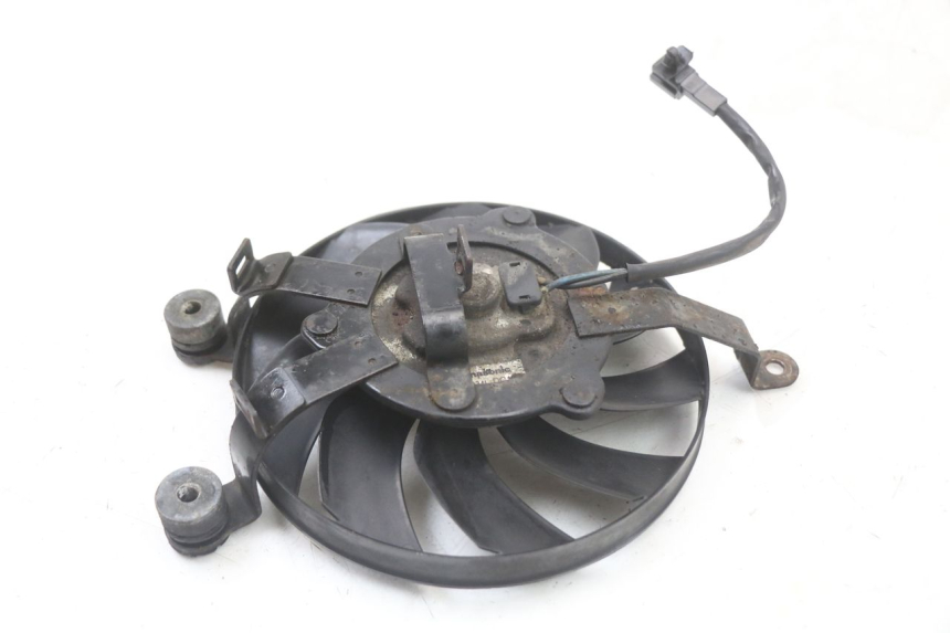 photo de VENTILADOR SUZUKI GSX F GSXF 650 (2007 - 2015) - Primer plano técnico