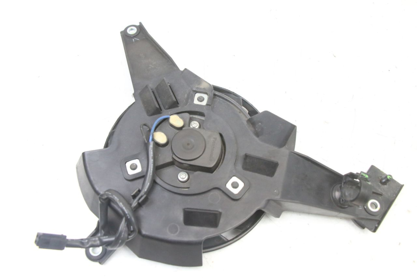 photo de VENTILADOR YAMAHA TRACER 7 700 (2020 - 2024) - Zoom estado de uso