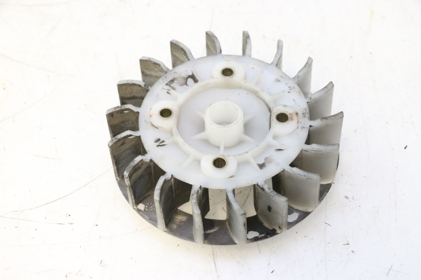 photo de VENTILADOR PEUGEOT TREKKER 50 (1995 - 2004) - Detalle de la pieza